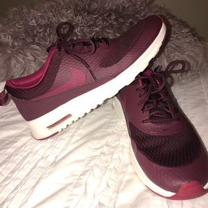Nike Air Max Thea’s